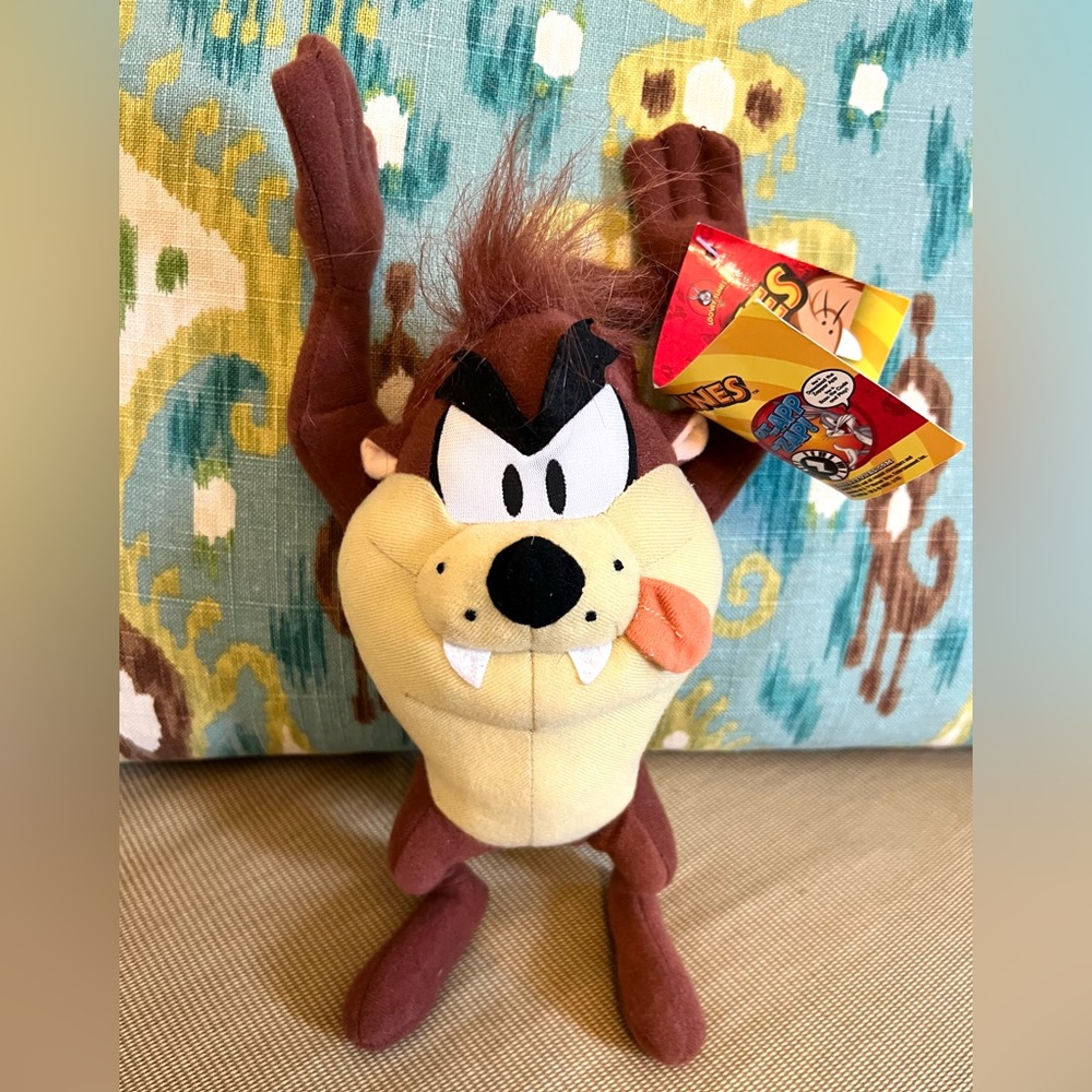 Toy Factory Looney Tunes 8” Tasmanian Devil (TAZ)